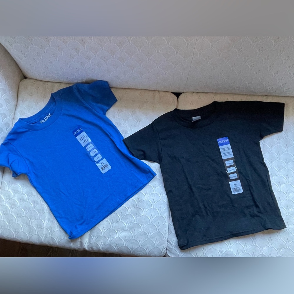 Gildan Size 4T Plain T-Shirt NWT Blue & Black 2 pieces